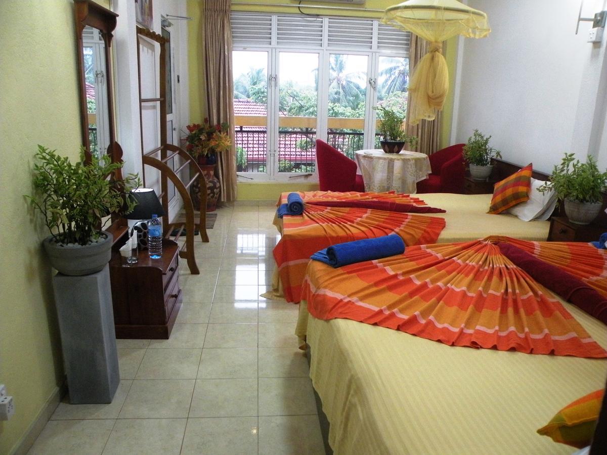 Henderson Airport Residence Negombo Bagian luar foto